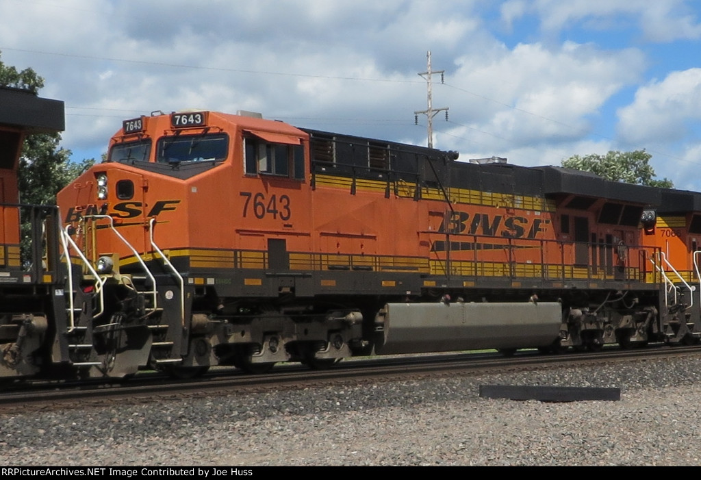 BNSF 7643